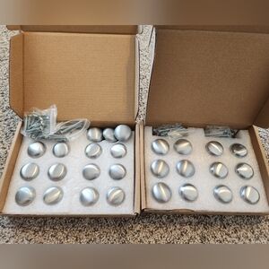 27 Ct. Silver Round Cabinet Knobs and Hardware (Builder Grade)